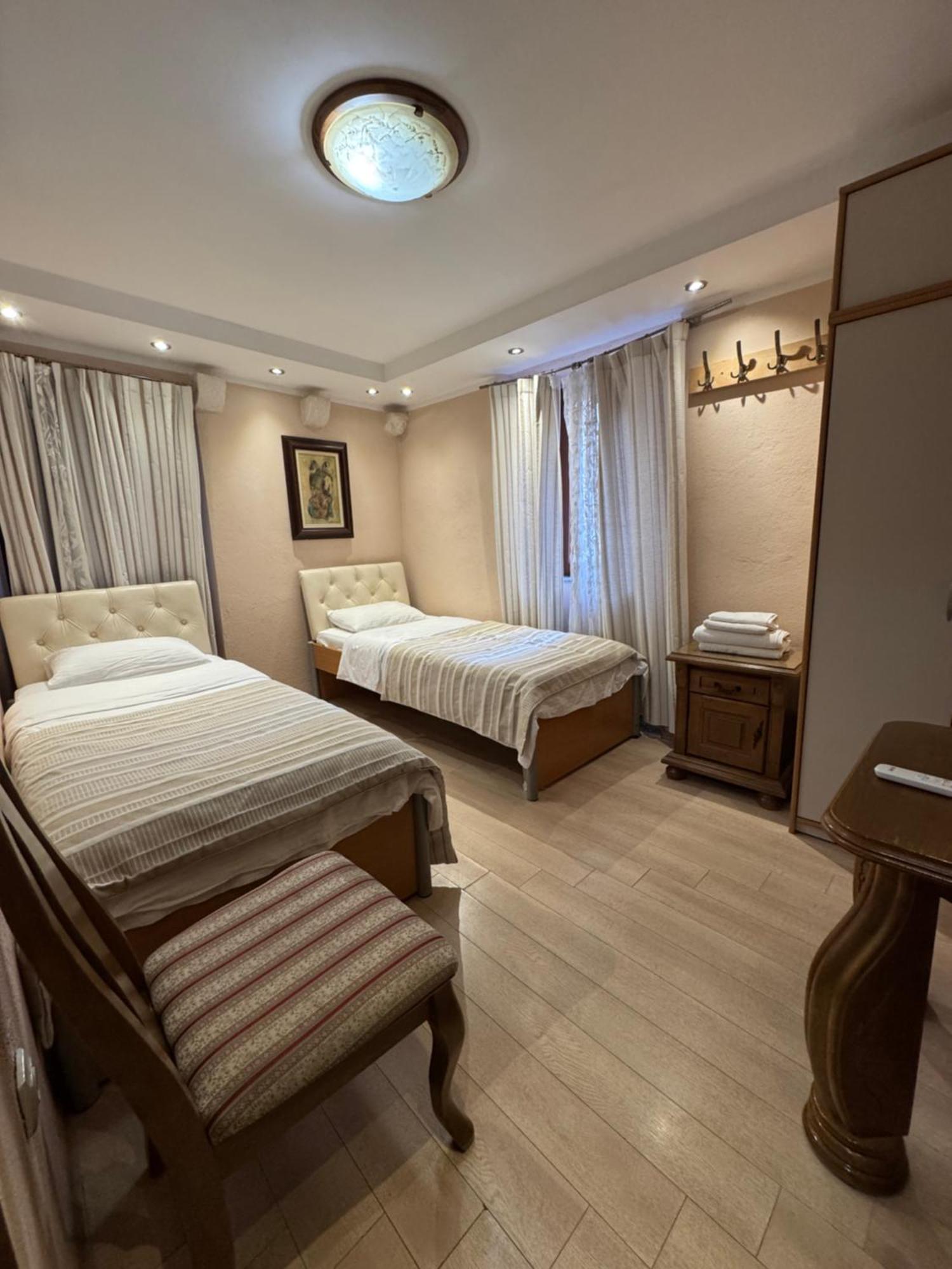 Vita Mundo Hotel Kotor Extérieur photo