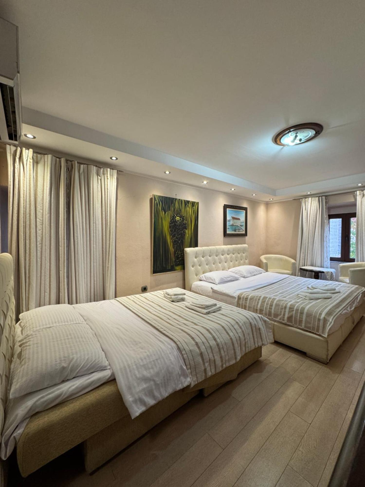 Vita Mundo Hotel Kotor Extérieur photo